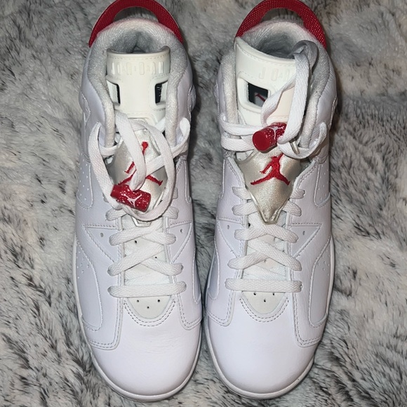 Jordan 6 Red Oreos size 6.5 grade school never worn still have box. - Picture 1 of 10